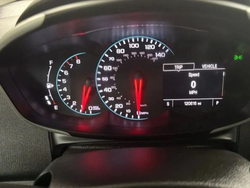 Used 2018 Chevrolet Sonic LT w/ Convenience Package FWD image 11