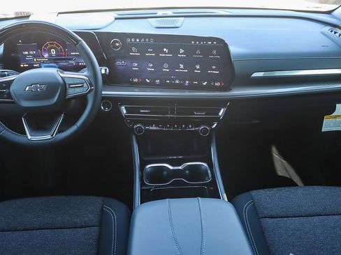 New 2026 Chevrolet Traverse LT w/ Enhanced Driving Package image 11