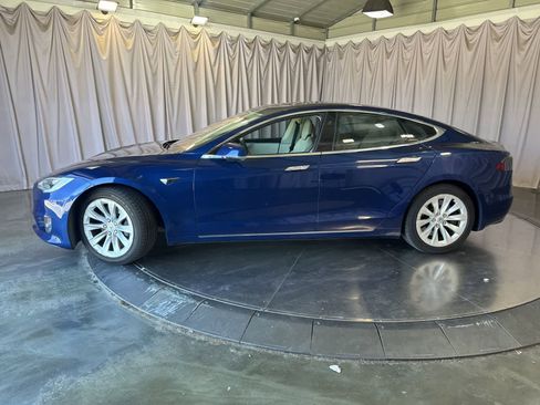 Used 2018 Tesla Model S 100D AWD/4WD image 8