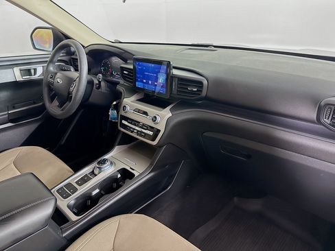 Used 2023 Ford Explorer 2WD image 36