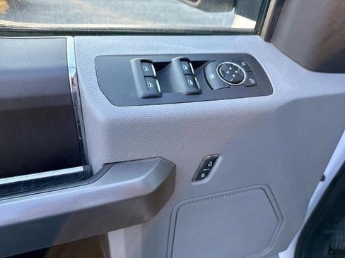 Used 2016 Ford F150 XLT w/ Trailer Tow Package image 22