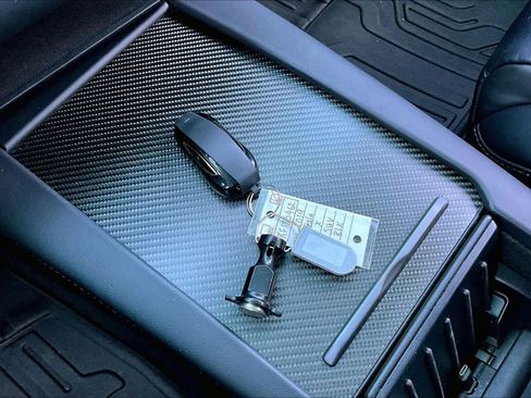 Used 2019 Tesla Model X Performance image 13