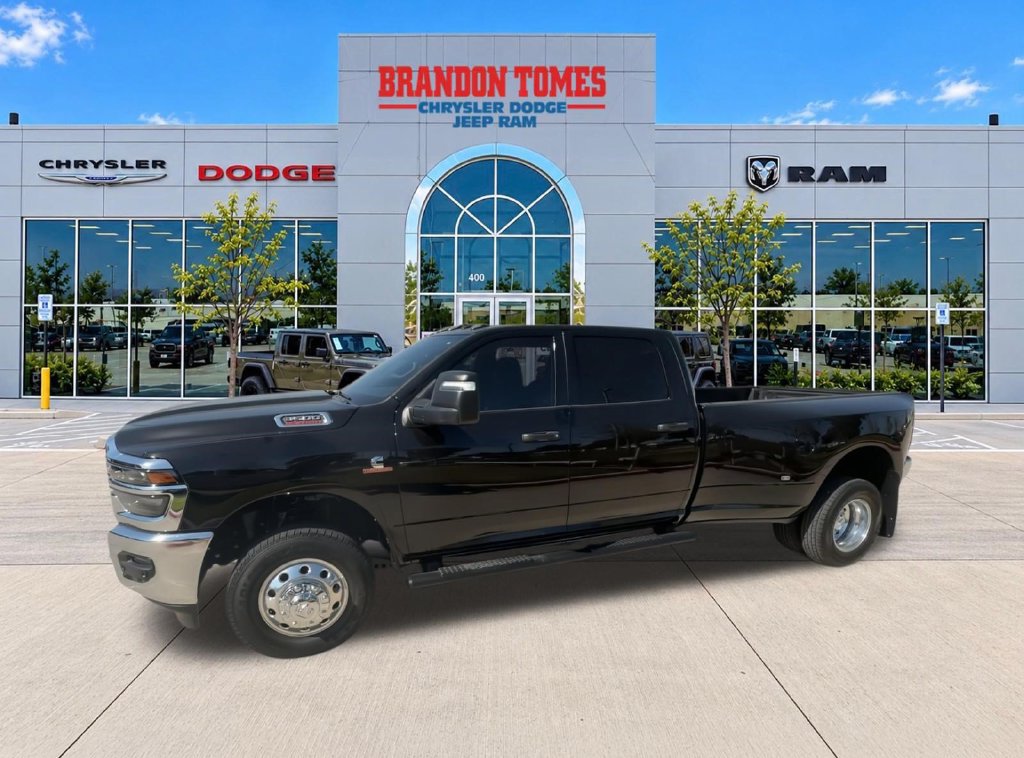 Certified 2026 RAM 3500 Tradesman AWD/4WD image 5