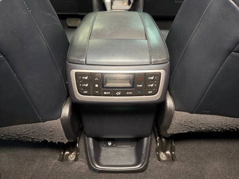 Used 2015 Toyota Highlander Limited Platinum AWD/4WD image 25