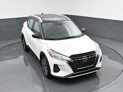 Used 2023 Nissan Kicks SV FWD image 18