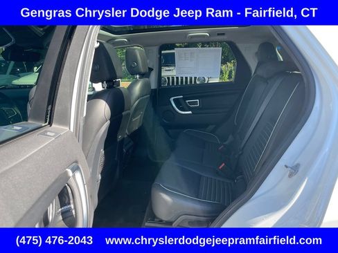 Used 2019 Land Rover Discovery Sport HSE AWD/4WD image 41
