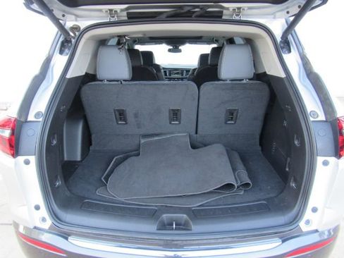Used 2019 Buick Enclave Premium image 29