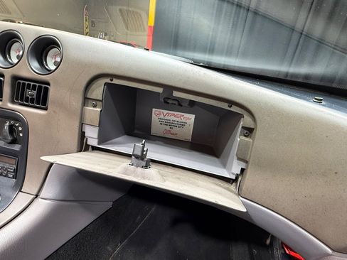 Used 1992 Dodge Viper RT/10 image 81