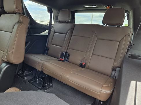 Certified 2023 Chevrolet Tahoe High Country RWD image 16