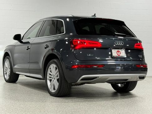 Used 2018 Audi Q5 2.0T Premium Plus w/ Premium Plus Package AWD/4WD image 8