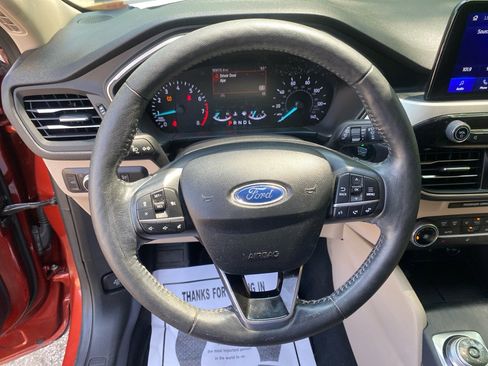 Used 2020 Ford Escape SEL AWD/4WD image 12