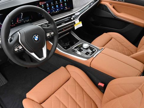 Used 2026 BMW X5 xDrive50e w/ Executive Package AWD/4WD image 13
