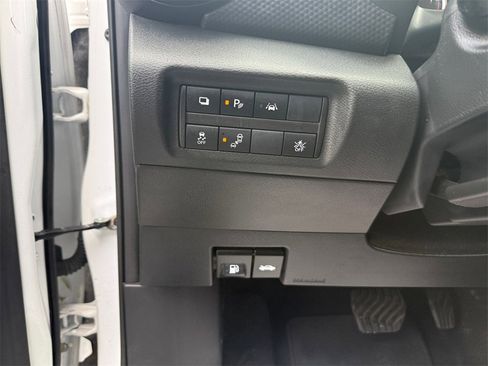 Used 2023 Nissan Kicks S image 17