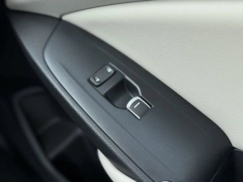 Used 2020 Honda Accord Touring image 13