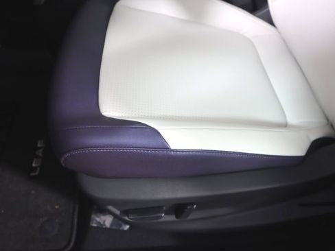 New 2026 Nissan Leaf SV+ w/ Floor Mat Package (SV+) image 18