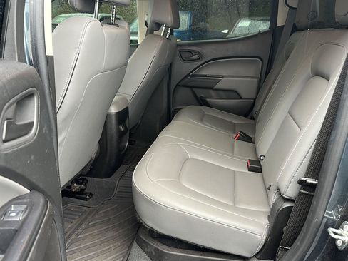 Used 2019 Chevrolet Colorado W/T w/ WT Convenience Package RWD image 8