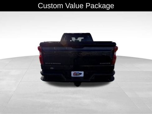 Used 2022 Chevrolet Silverado 1500 Custom image 6
