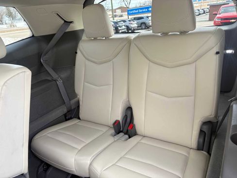 Used 2025 Cadillac XT6 Premium Luxury w/ Technology Package image 10
