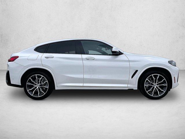 Used 2024 BMW X4 xDrive30i w/ Premium Package AWD/4WD image 5
