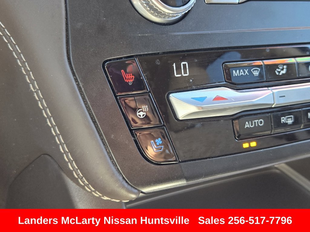 Used 2020 Ford Explorer Platinum w/ Premium Technology Package AWD/4WD image 22