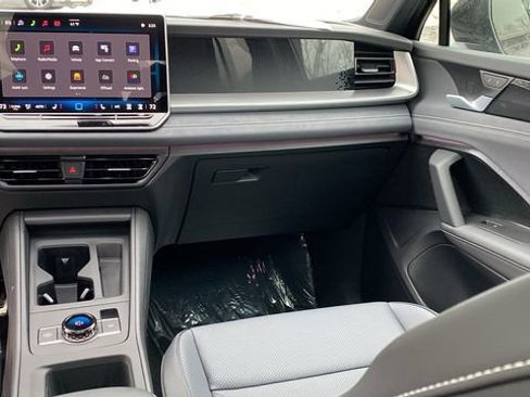 New 2026 Volkswagen Tiguan SE R-Line AWD/4WD image 10