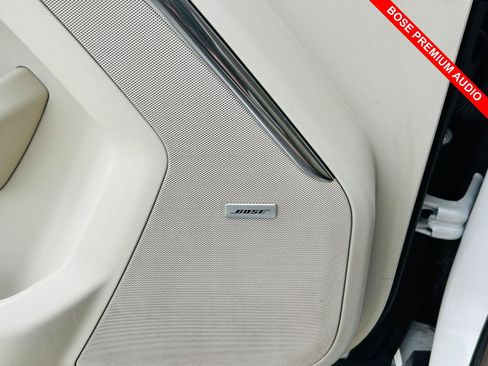 Used 2022 GMC Yukon Denali AWD/4WD image 5