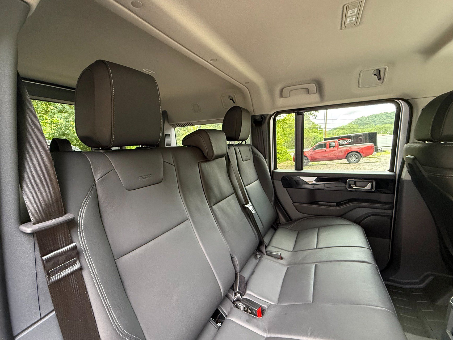 Used 2024 INEOS Grenadier Station Wagon AWD/4WD image 19