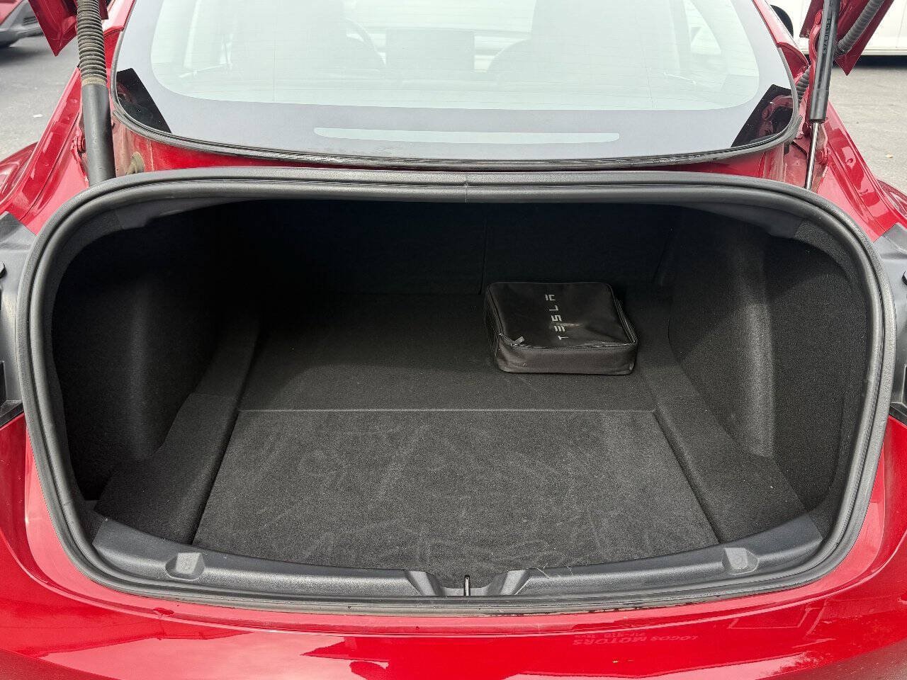 Used 2023 Tesla Model 3 Standard Range RWD image 26