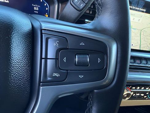 Used 2025 Chevrolet Silverado 1500 LT AWD/4WD image 17