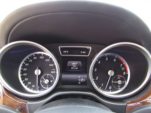 Used 2014 Mercedes-Benz ML 550 4MATIC image 13