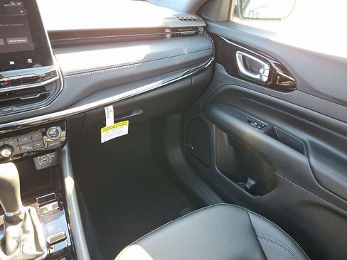 New 2025 Jeep Compass Limited w/ Sun & Sound Group image 12