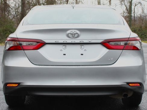 Used 2024 Toyota Camry LE image 7