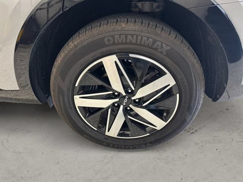 Used 2023 Kia Sorento EX FWD image 14