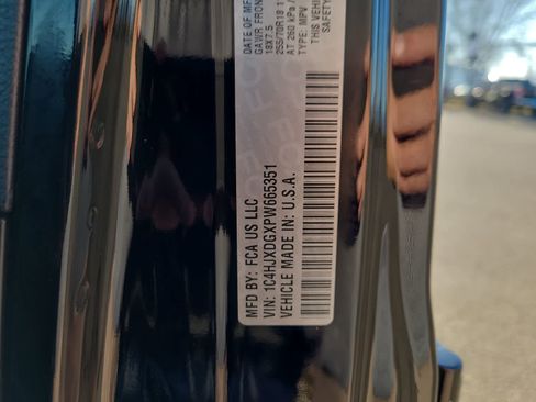 Used 2023 Jeep Wrangler Unlimited Sport image 29