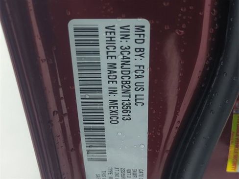 Used 2022 Jeep Compass Limited image 28