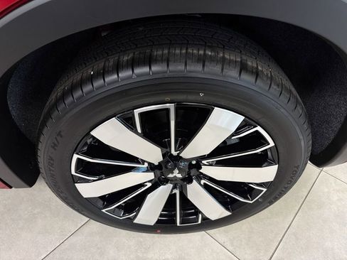 New 2026 Mitsubishi Outlander SEL FWD image 42