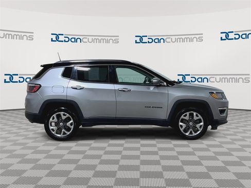 Used 2019 Jeep Compass Limited image 9