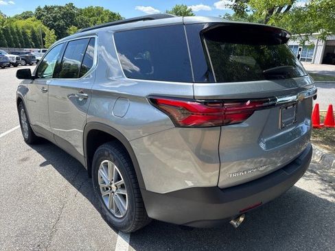 Used 2023 Chevrolet Traverse LT w/ LPO, Floor Liner Package AWD/4WD image 4