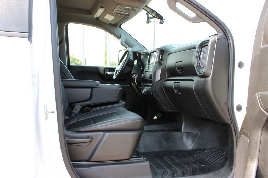Used 2020 Chevrolet Silverado 3500 W/T w/ WT Convenience Package RWD image 3