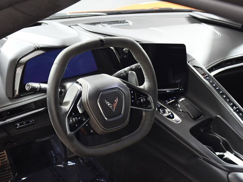 Used 2023 Chevrolet Corvette Stingray Premium Cpe w/ Z51 Performance Package image 13