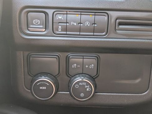 Used 2023 Chevrolet Tahoe Premier RWD image 31