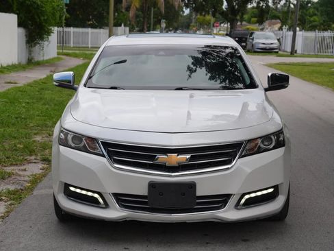 Used 2017 Chevrolet Impala Premier w/ Enhanced Convenience Package FWD image 5