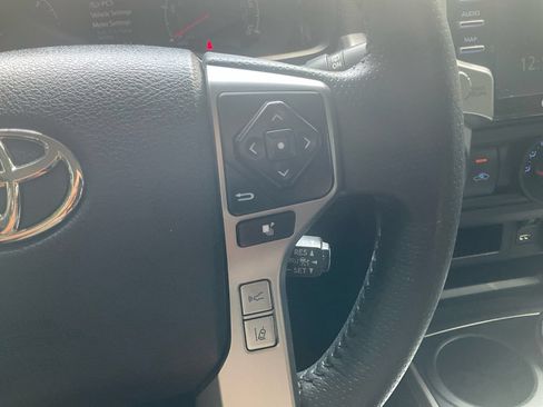 Used 2021 Toyota 4Runner SR5 AWD/4WD image 22
