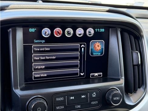 Used 2018 Chevrolet Colorado ZR2 AWD/4WD image 44