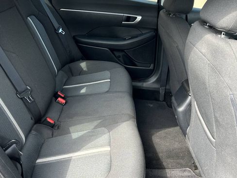 Used 2021 Hyundai Sonata SE FWD image 16