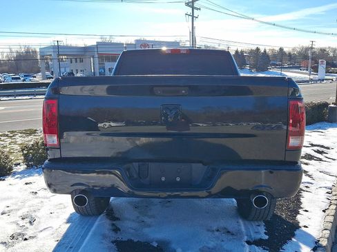Used 2017 RAM 1500 Express w/ Black Ram 1500 Express Group image 4