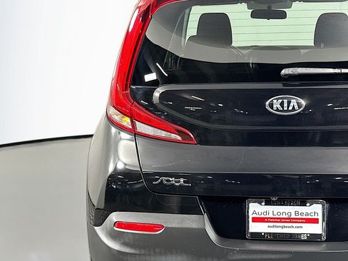 Used 2020 Kia Soul LX FWD image 17