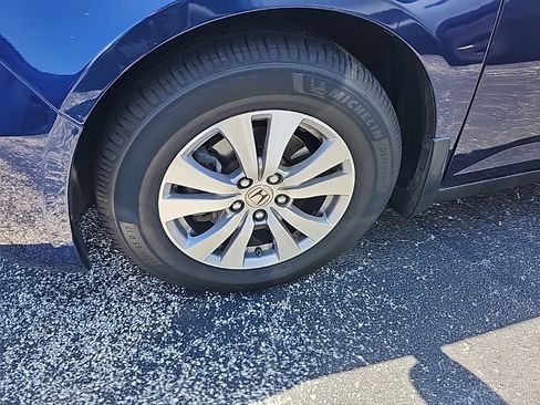 Used 2016 Honda Odyssey EX-L image 8