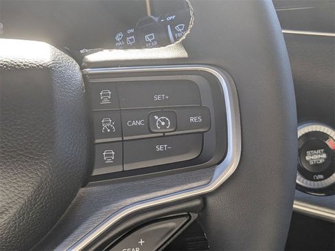 Used 2025 Jeep Wagoneer Series II image 18