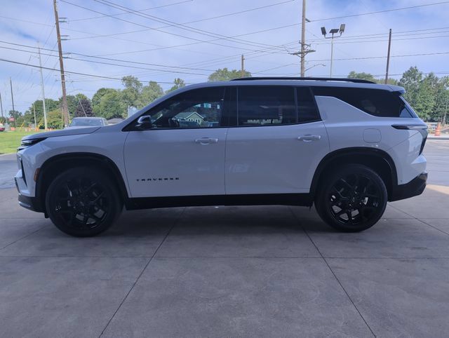 Used 2026 Chevrolet Traverse RS w/ LPO, Floor Liner Package AWD/4WD image 6